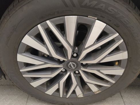 Used 2024 Nissan Altima 2.5 SV image 31