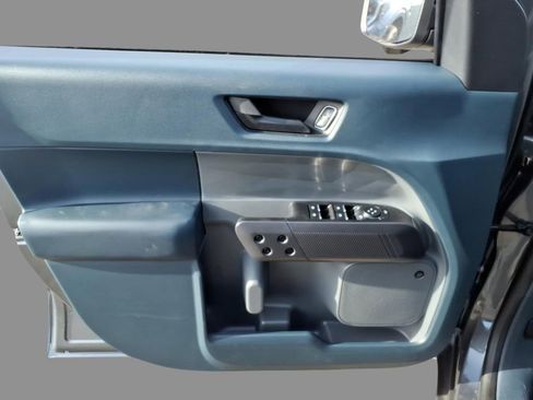 New 2026 Ford Maverick Lariat w/ Black Appearance Package image 16