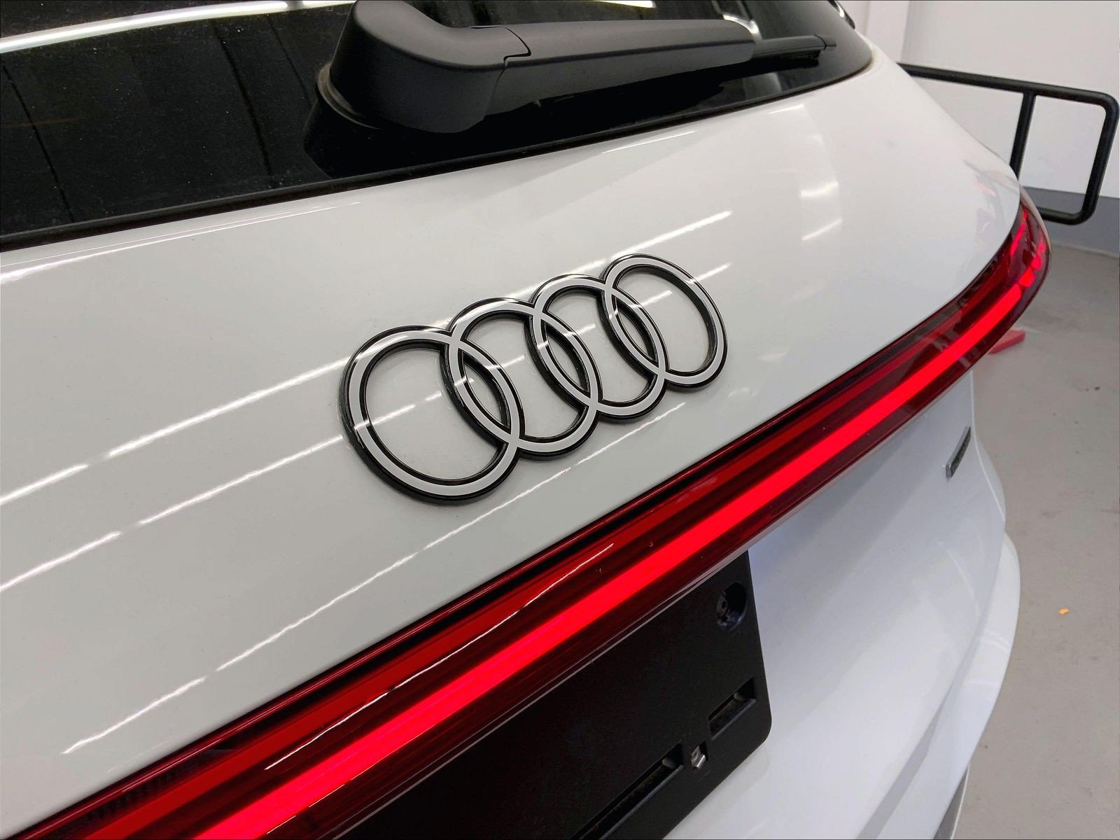 Used 2025 Audi Q5 Premium Plus w/ Premium Plus AWD/4WD image 30