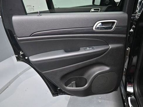 Used 2021 Jeep Grand Cherokee Laredo X AWD/4WD image 29