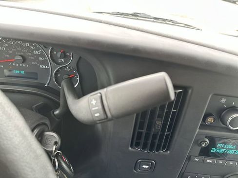 New 2025 GMC Savana 3500 w/ Driver Convenience Package RWD image 23
