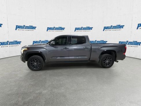 Used 2022 Toyota Tundra Platinum image 6