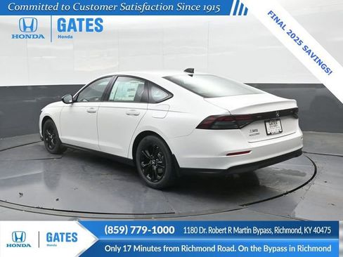 New 2025 Honda Accord SE image 8