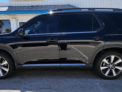 Used 2024 Honda Pilot Touring image 8