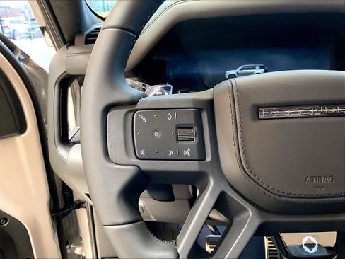 New 2026 Land Rover Defender 110 OCTA image 17