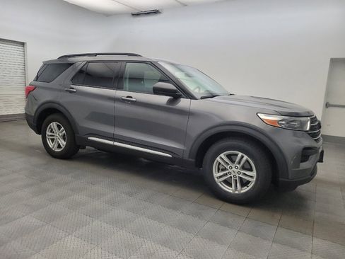 Used 2021 Ford Explorer XLT w/ Class III Trailer Tow Package AWD/4WD image 11