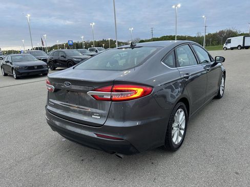 Used 2020 Ford Fusion SE FWD image 9