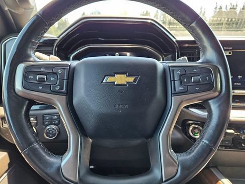Used 2022 Chevrolet Silverado 1500 High Country w/ Technology Package AWD/4WD image 29