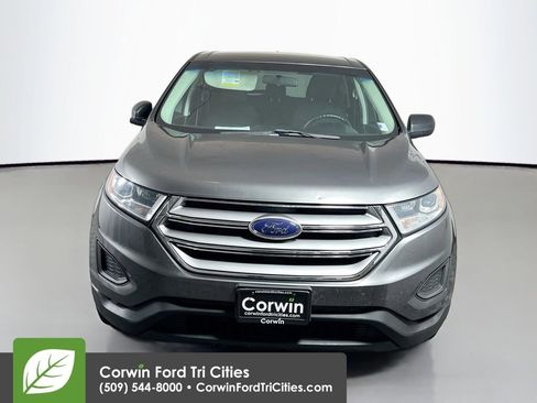 Used 2016 Ford Edge SE image 4