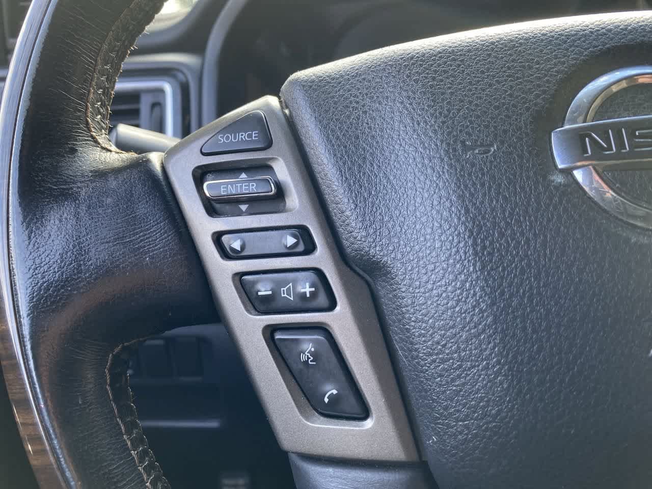 Used 2021 Nissan Titan Platinum Reserve w/ Moonroof Package AWD/4WD image 20