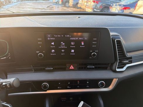 Used 2023 Kia Sportage LX AWD/4WD image 19