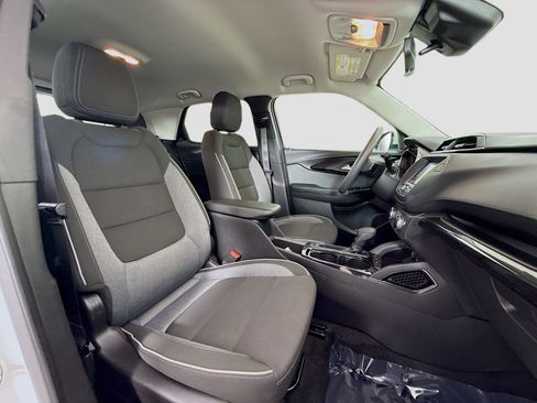 Used 2023 Chevrolet TrailBlazer LT FWD image 27