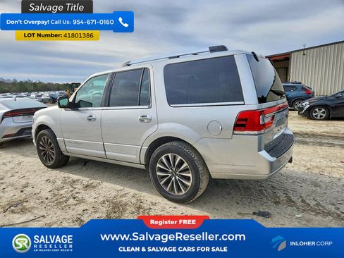 Used 2015 Lincoln Navigator 4WD image 3