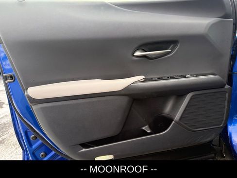 Used 2023 Lexus UX 250h F Sport image 5