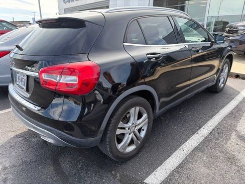 Used 2017 Mercedes-Benz GLA 250 4MATIC image 4