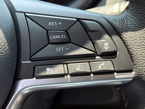 Used 2023 Nissan Kicks SR w/ SR Premium Package FWD image 13