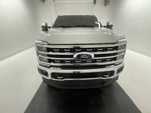 Used 2023 Ford F250 Lariat w/ Chrome Package AWD/4WD image 9