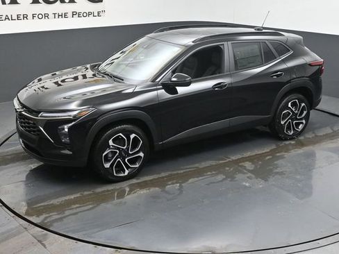 New 2026 Chevrolet Trax RS w/ Sunroof Package image 22