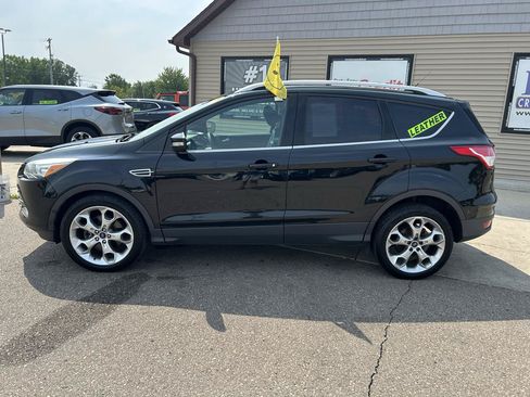 Used 2016 Ford Escape Titanium w/ Equipment Group 301A AWD/4WD image 8
