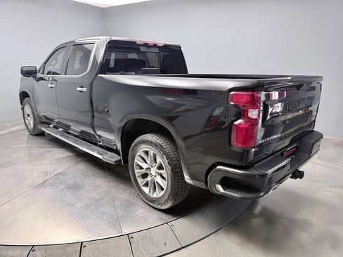 Used 2021 Chevrolet Silverado 1500 High Country w/ Technology Package AWD/4WD image 7