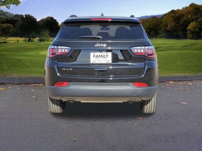 New 2026 Jeep Compass Latitude