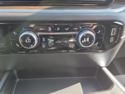 Used 2022 GMC Sierra 1500 Elevation AWD/4WD image 38