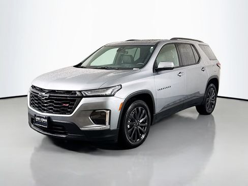 Used 2023 Chevrolet Traverse RS AWD/4WD image 3
