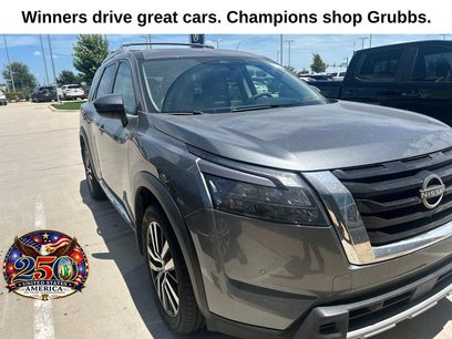 Used 2025 Nissan Pathfinder Platinum w/ Cargo Package