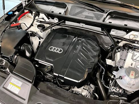 Certified 2023 Audi Q5 2.0T Premium Plus w/ Premium Plus Package AWD/4WD image 31