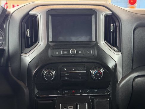 Used 2021 Chevrolet Silverado 1500 Custom image 16