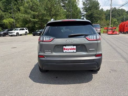 Used 2021 Jeep Cherokee Latitude Plus w/ Sun & Sound Group AWD/4WD image 18