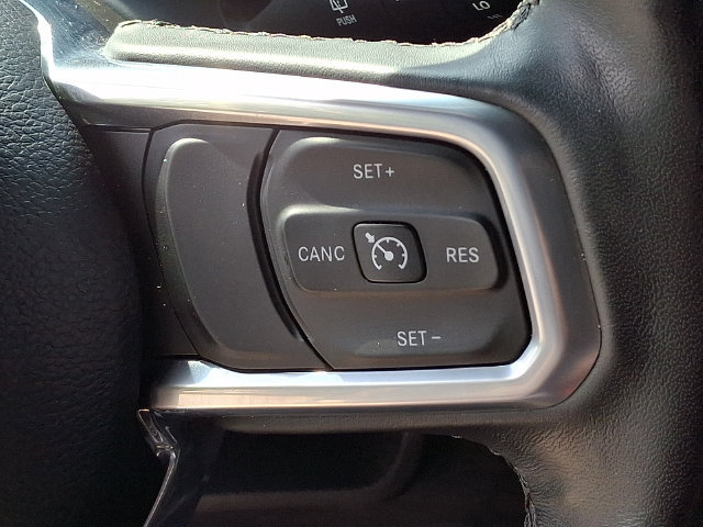 Used 2023 Jeep Wrangler Unlimited Sahara AWD/4WD image 22