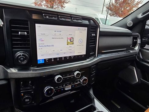 Used 2024 Ford F450 Platinum w/ FX4 Off-Road Package image 26