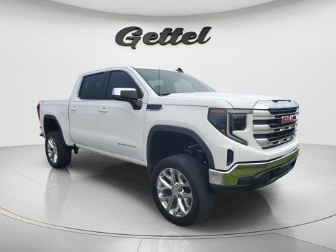 Used 2023 GMC Sierra 1500 SLE w/ Preferred Package AWD/4WD image 2