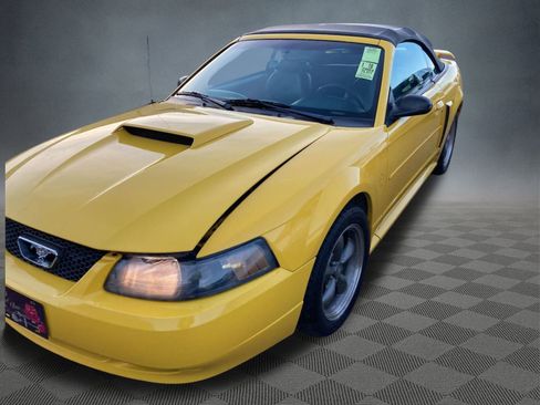 Used 2004 Ford Mustang GT image 3