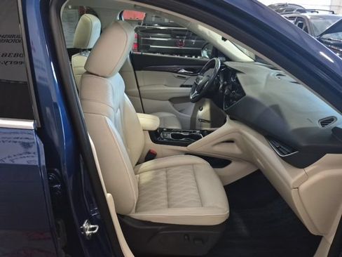 Used 2023 Buick Envision Avenir AWD/4WD image 28