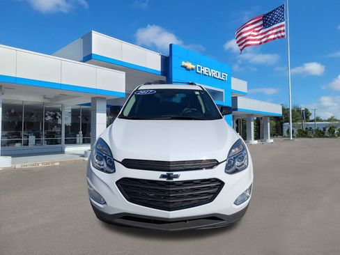 Used 2017 Chevrolet Equinox LT w/ Sport Edition image 2