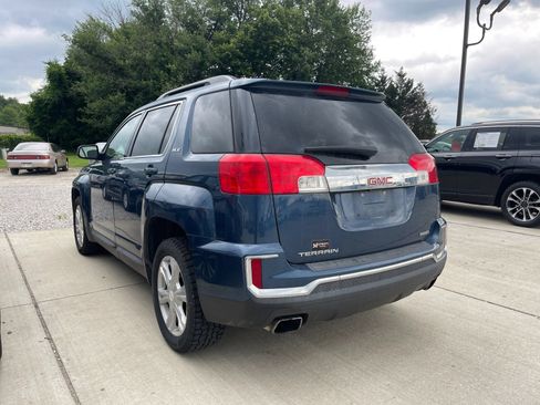 Used 2017 GMC Terrain SLE w/ Convenience Package AWD/4WD image 2