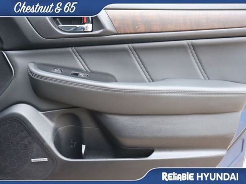Used 2019 Subaru Outback 2.5i Limited AWD/4WD image 9