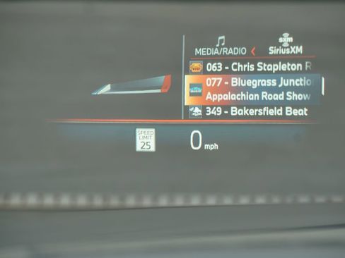 New 2026 BMW 750e xDrive 750e xDrive w/ Premium Package image 9