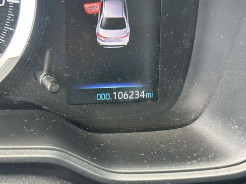 Used 2020 Toyota Corolla LE FWD image 13