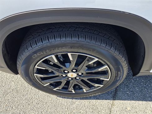 New 2026 Chevrolet Traverse LT w/ Enhanced Driving Package image 18