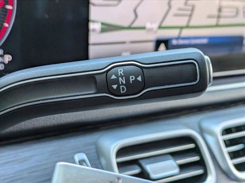 Used 2025 Mercedes-Benz GLE 350 4MATIC image 7