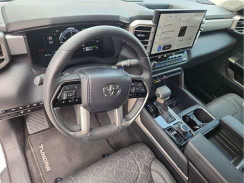 Used 2023 Toyota Tundra Limited AWD/4WD image 10