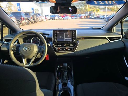 Used 2021 Toyota Corolla SE image 12