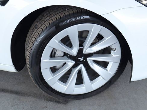 Used 2023 Tesla Model 3 Standard Range RWD image 3
