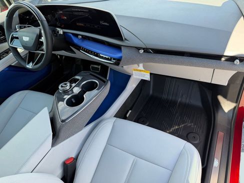 New 2026 Cadillac Optiq Sport 1 w/ LPO, Floor Liner Package image 29