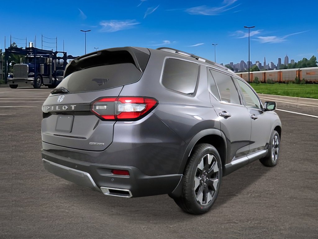 New 2026 Honda Pilot Touring image 2