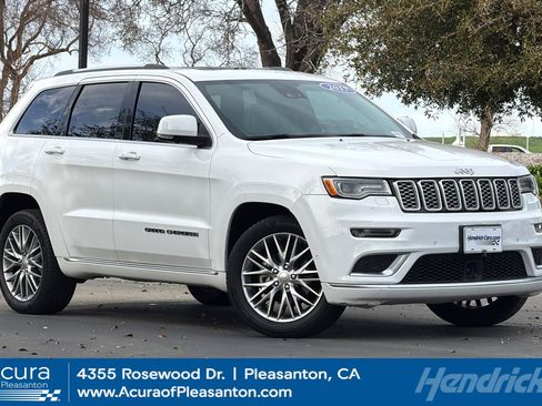 Used 2017 Jeep Grand Cherokee Summit image 1