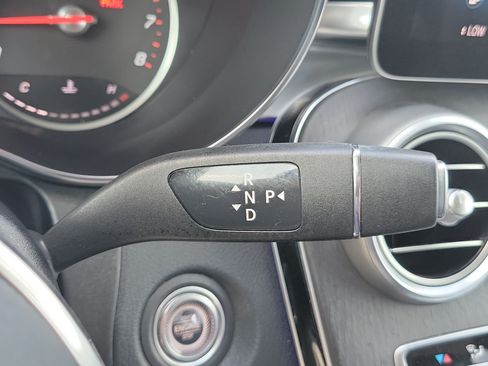 Used 2020 Mercedes-Benz GLC 300 image 28